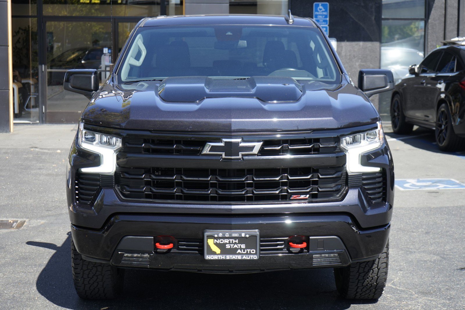 Used 2022 Chevrolet Silverado 1500 LT Trail Boss w/ Protection Package image 4