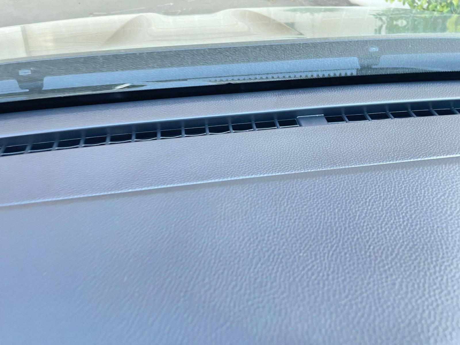 Used 2025 Toyota Highlander LE image 17