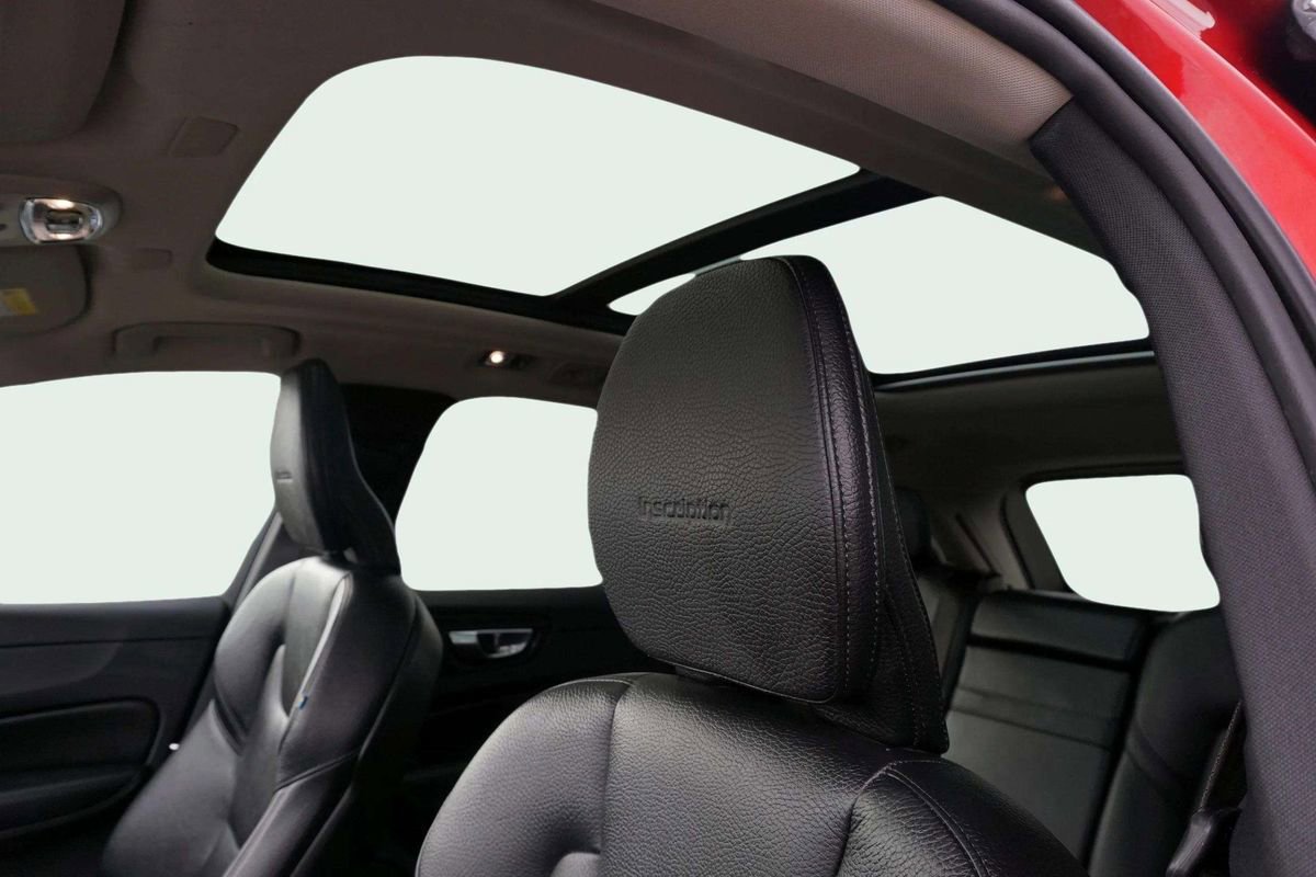 Used 2020 Volvo XC60 T5 Inscription w/ Protection Package Premier image 30