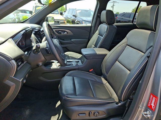 Used 2023 Chevrolet Traverse Premier w/ Redline Edition AWD/4WD image 13