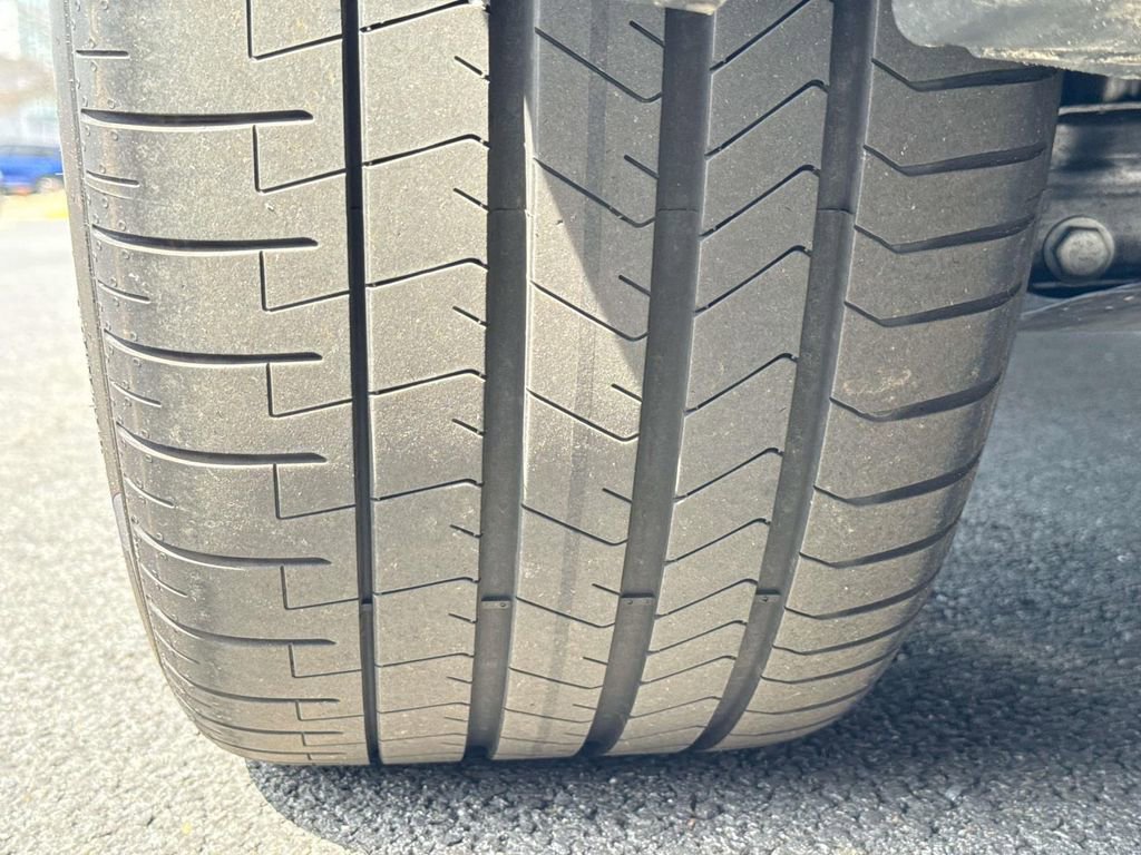 Used 2025 BMW X5 M60i w/ Climate Comfort Package image 17