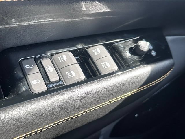 New 2026 Jeep Grand Wagoneer 4WD image 17