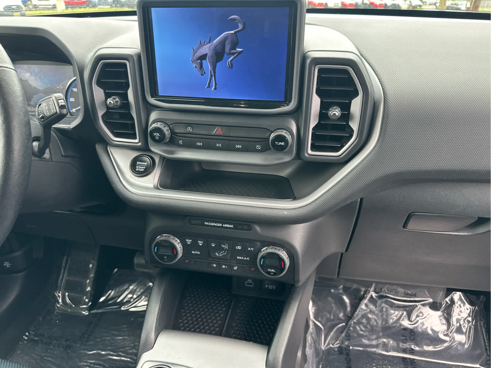 Used 2021 Ford Bronco Sport Outer Banks AWD/4WD image 9