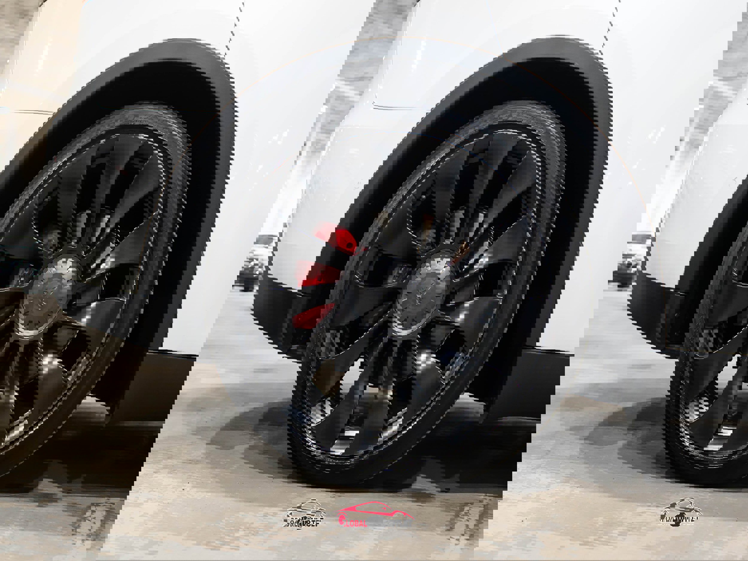 Used 2021 Tesla Model Y Performance image 11