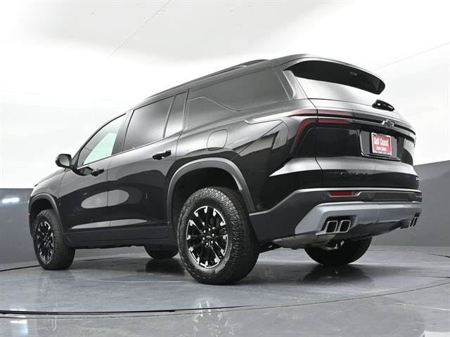 Used 2024 Chevrolet Traverse Z71 w/ Enhanced Driving Package AWD/4WD image 32