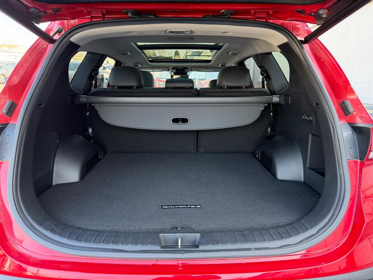Used 2023 Hyundai Santa Fe SEL Premium w/ Cargo Package AWD/4WD image 22