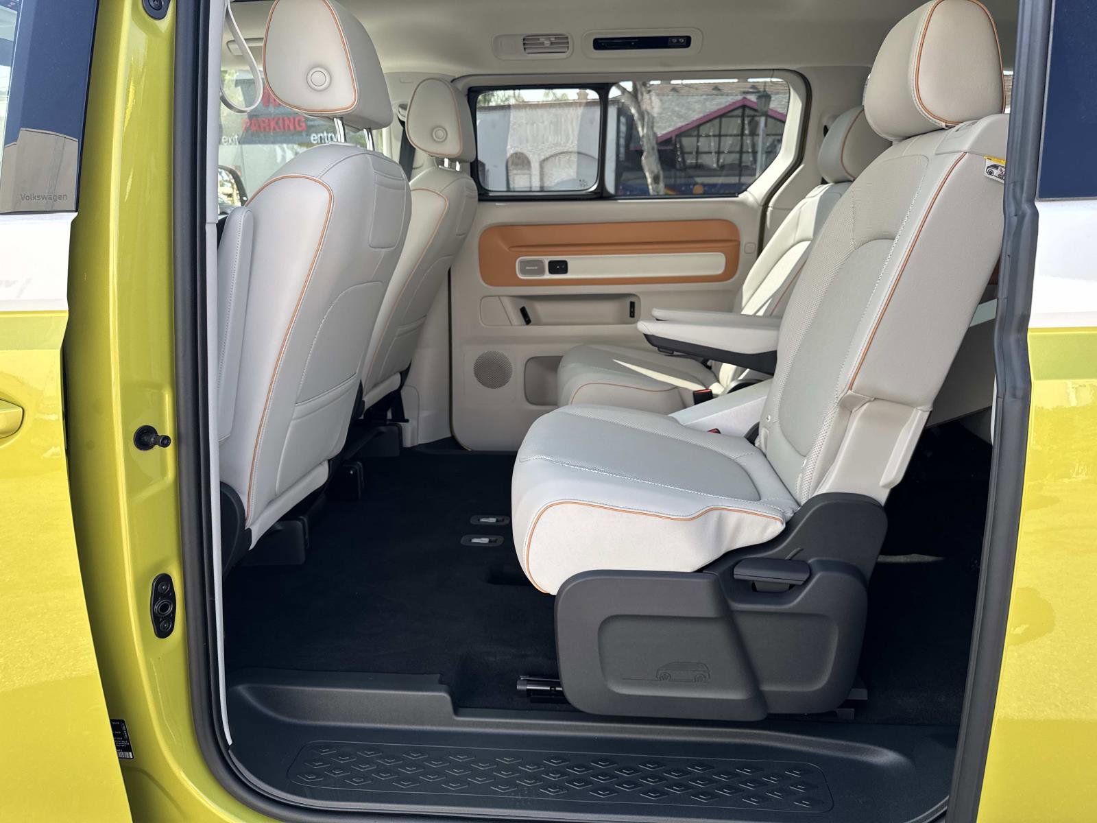 New 2025 Volkswagen ID. Buzz 1st Edition image 10