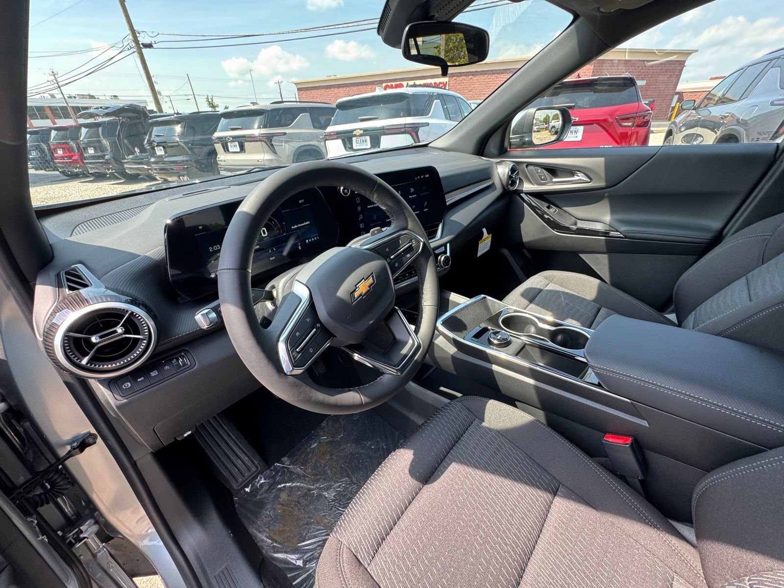 New 2027 Chevrolet Equinox LT AWD/4WD image 14