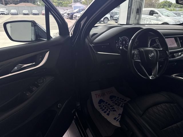 Used 2022 Buick Enclave Avenir w/ Avenir Technology Package AWD/4WD image 15