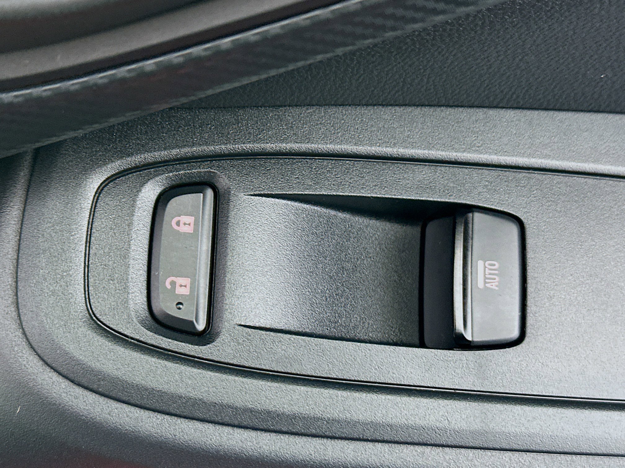 Used 2024 Subaru Crosstrek 2.0i Premium image 29