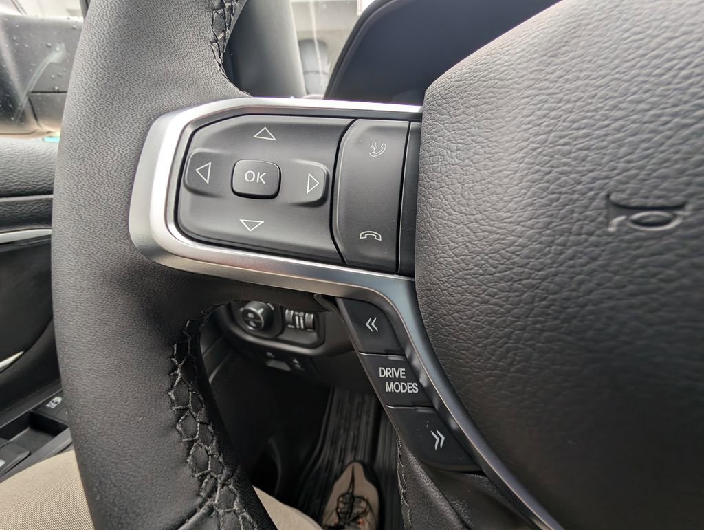 New 2026 RAM 1500 4x4 Crew Cab image 21