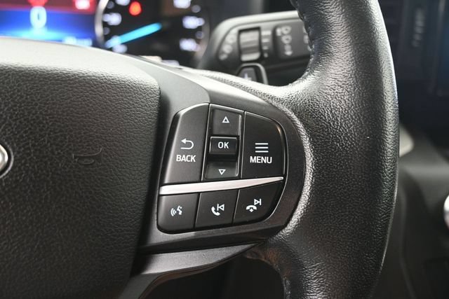 Used 2020 Ford Explorer XLT AWD/4WD image 32