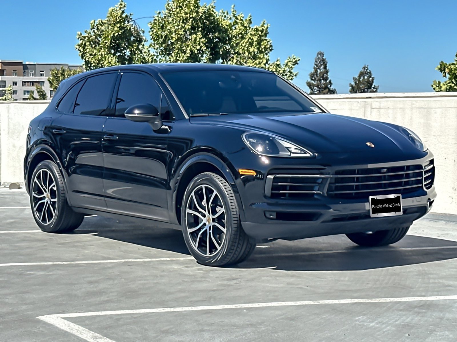 Used 2023 Porsche Cayenne AWD/4WD image 11