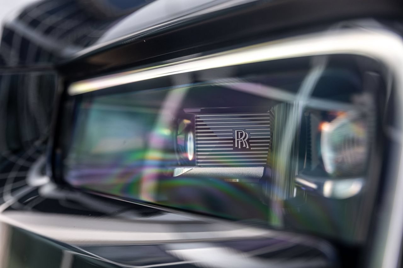 Certified 2025 Rolls-Royce Cullinan Black Badge w/ Leather Finishing Pack AWD/4WD image 52