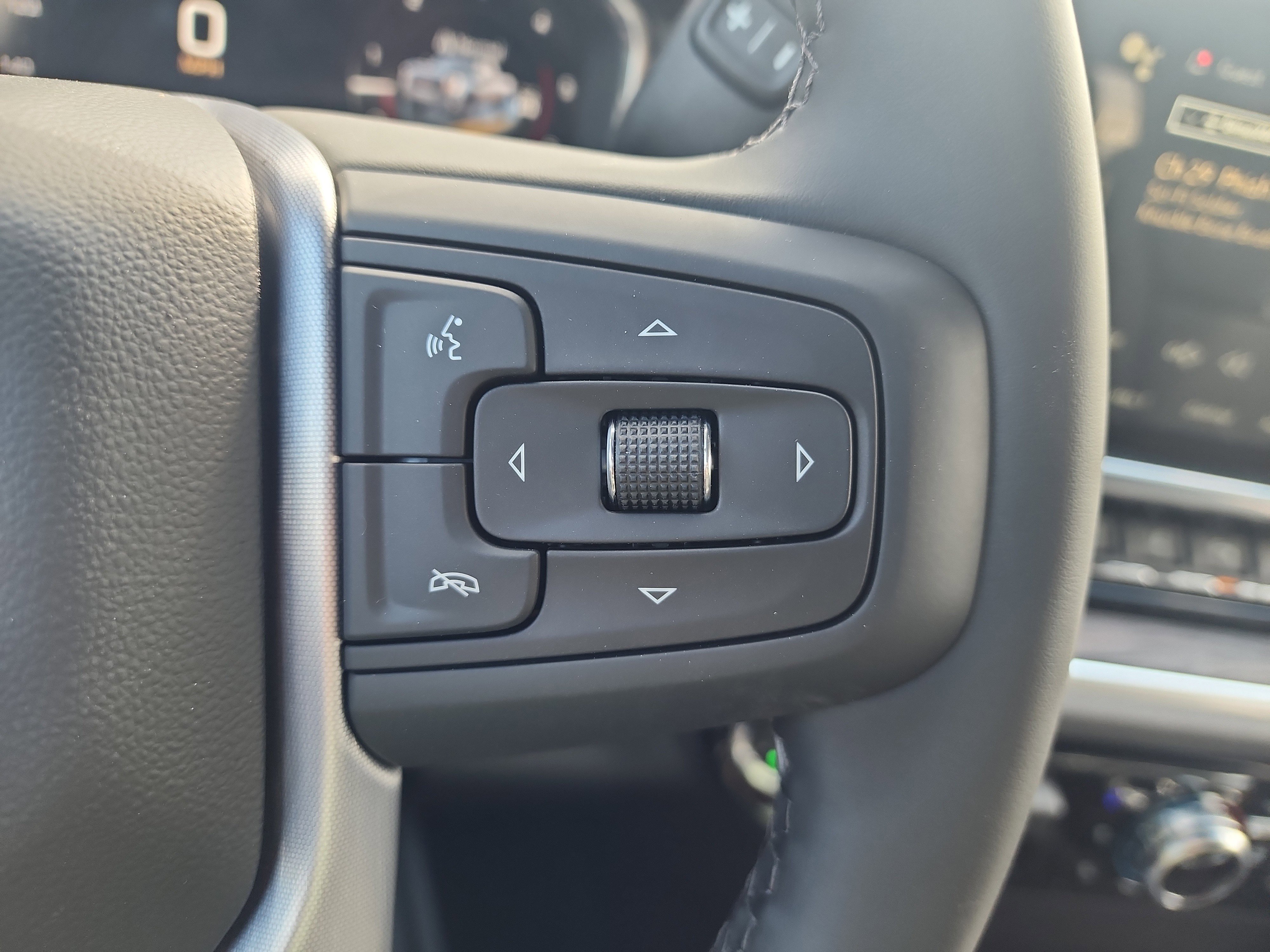 New 2025 GMC Sierra 2500 SLT w/ SLT Convenience Package image 18