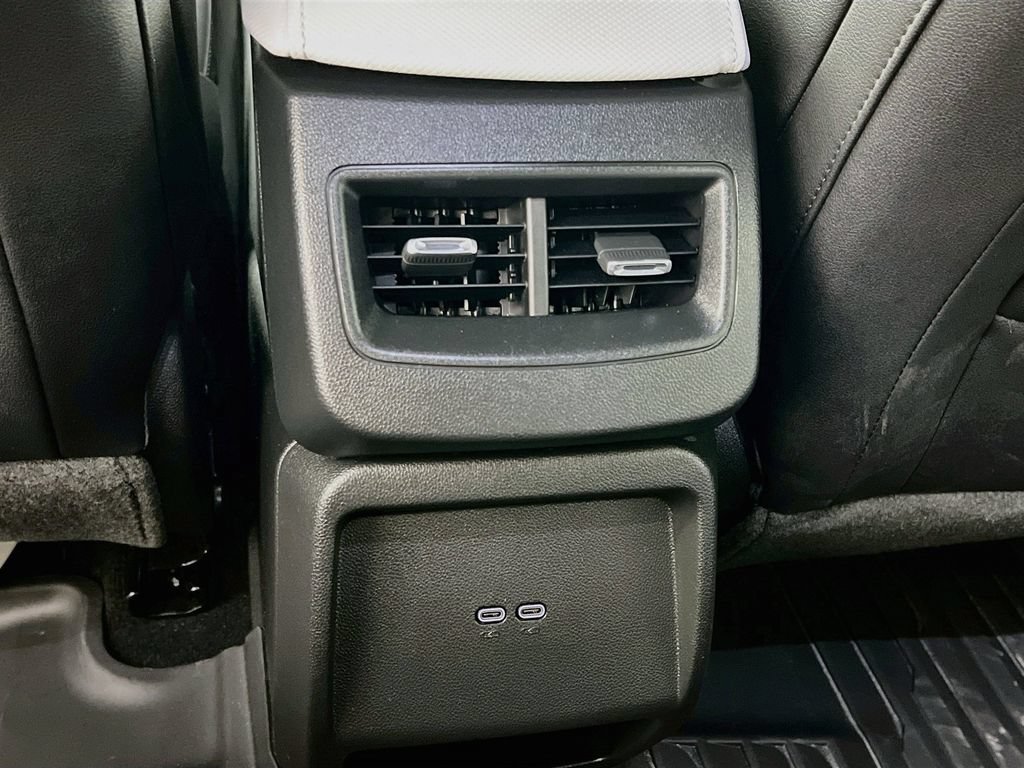 New 2026 Chevrolet Equinox EV LT FWD image 25