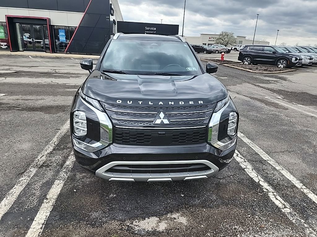 Used 2022 Mitsubishi Outlander SEL image 4