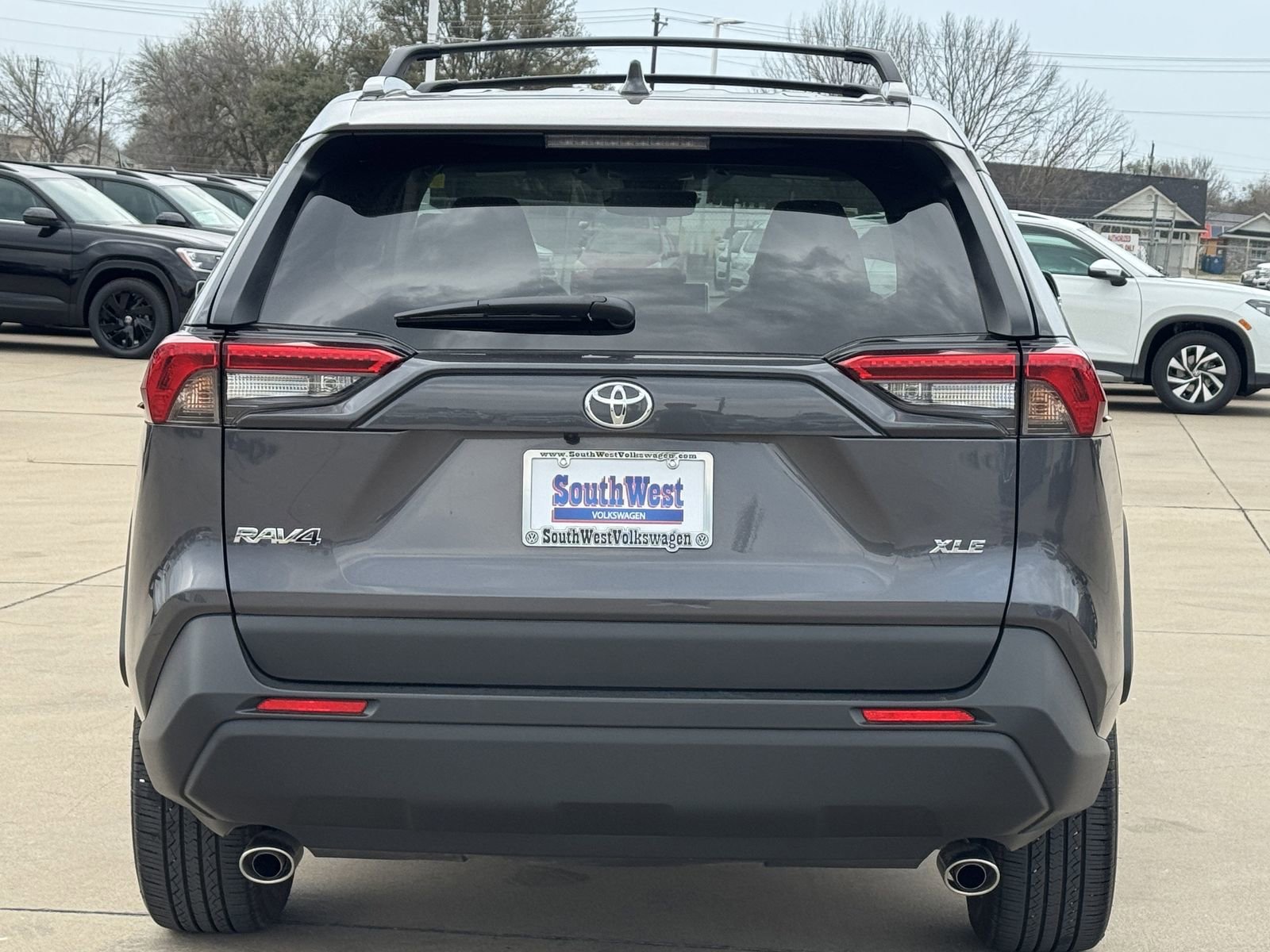 Used 2025 Toyota RAV4 XLE Premium image 5