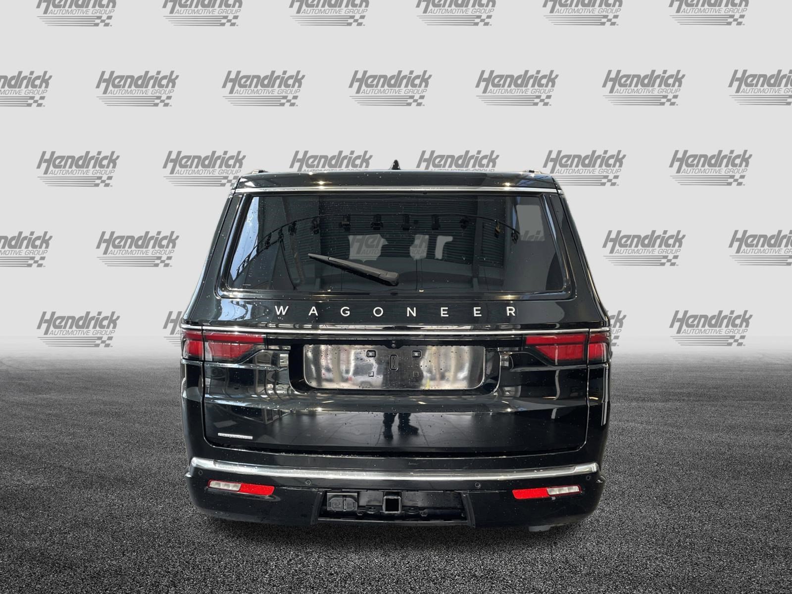 Used 2023 Jeep Wagoneer 4WD w/ Convenience Group I image 9