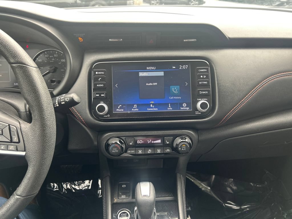 Used 2023 Nissan Kicks SR w/ SR Premium Package FWD image 22
