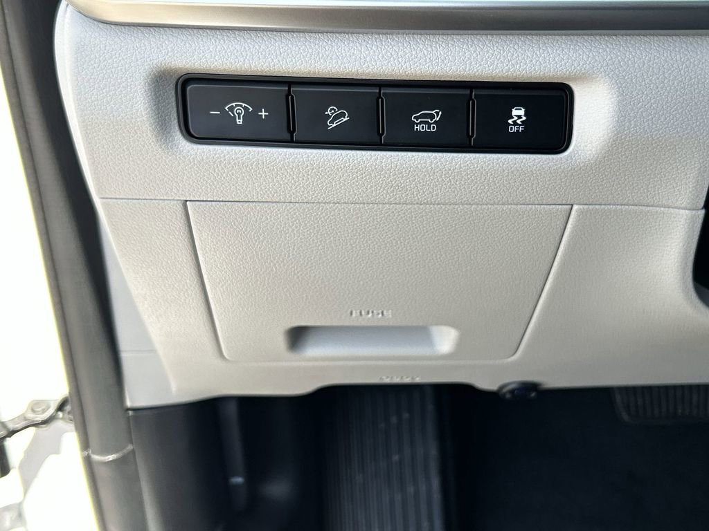 Used 2025 Kia Telluride EX image 18