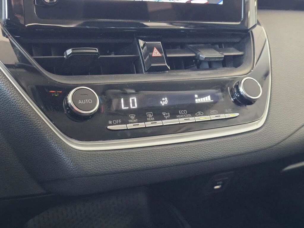 Used 2023 Toyota Corolla LE FWD image 32