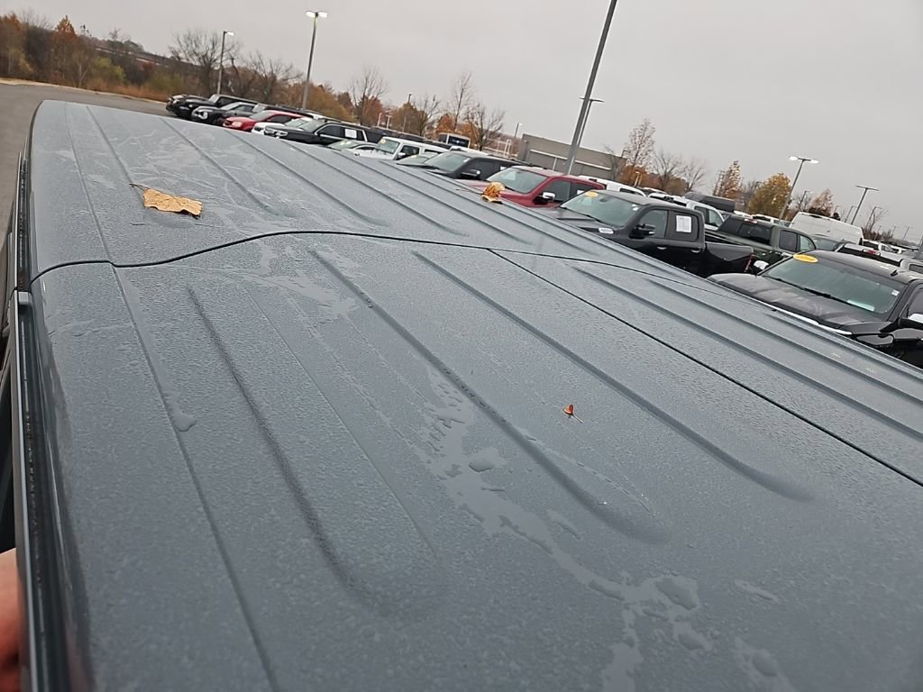 Used 2015 Jeep Wrangler Unlimited Rubicon w/ Connectivity Group image 9