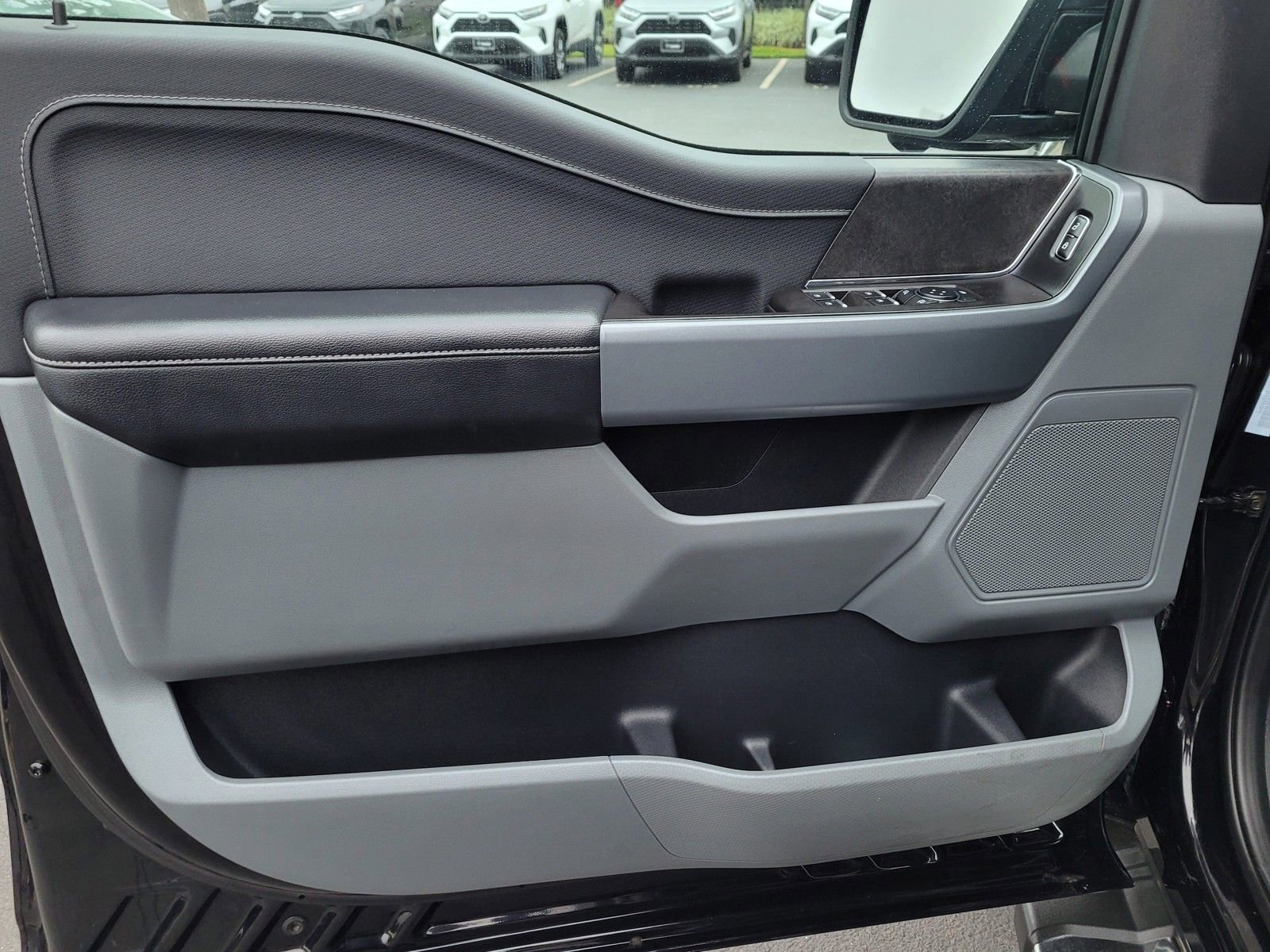 Used 2024 Ford F150 XLT w/ Equipment Group 302A MID image 9