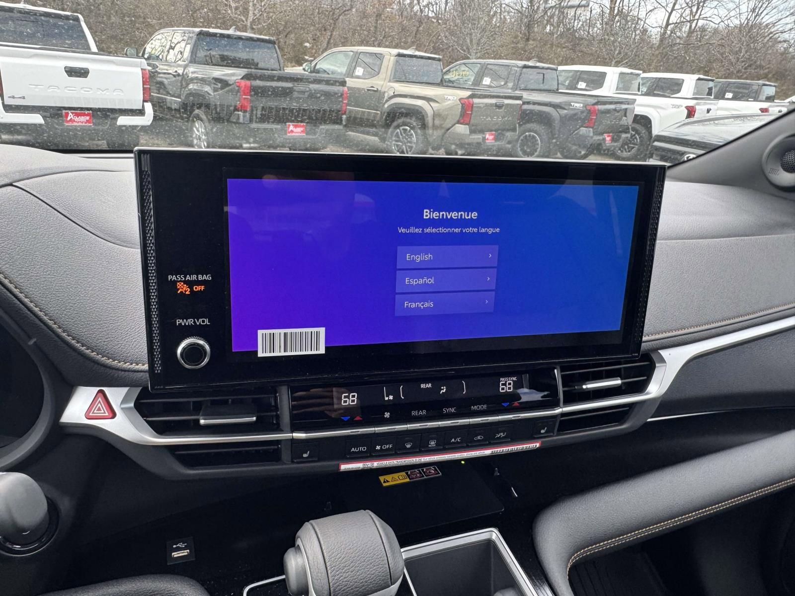 New 2026 Toyota Sienna XLE Woodland Edition AWD/4WD image 13