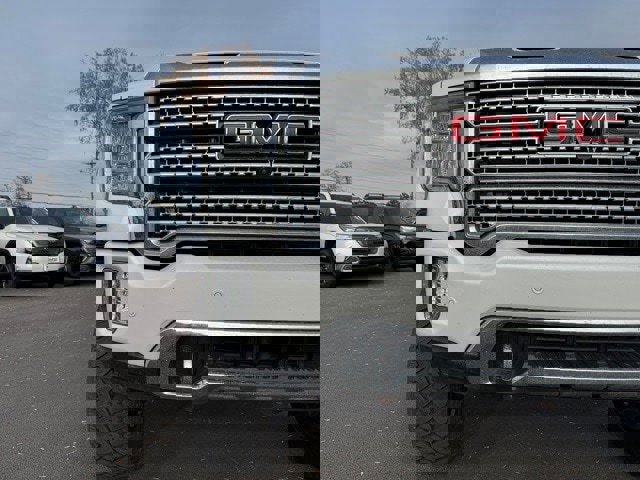 Used 2020 GMC Sierra 3500 Denali w/ Denali Ultimate Package image 9