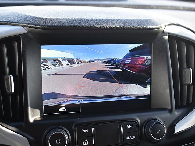 Used 2024 GMC Terrain SLT image 20