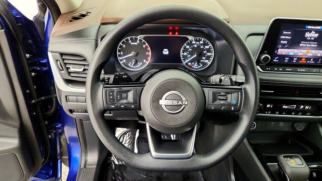 Used 2023 Nissan Rogue SV AWD/4WD image 13