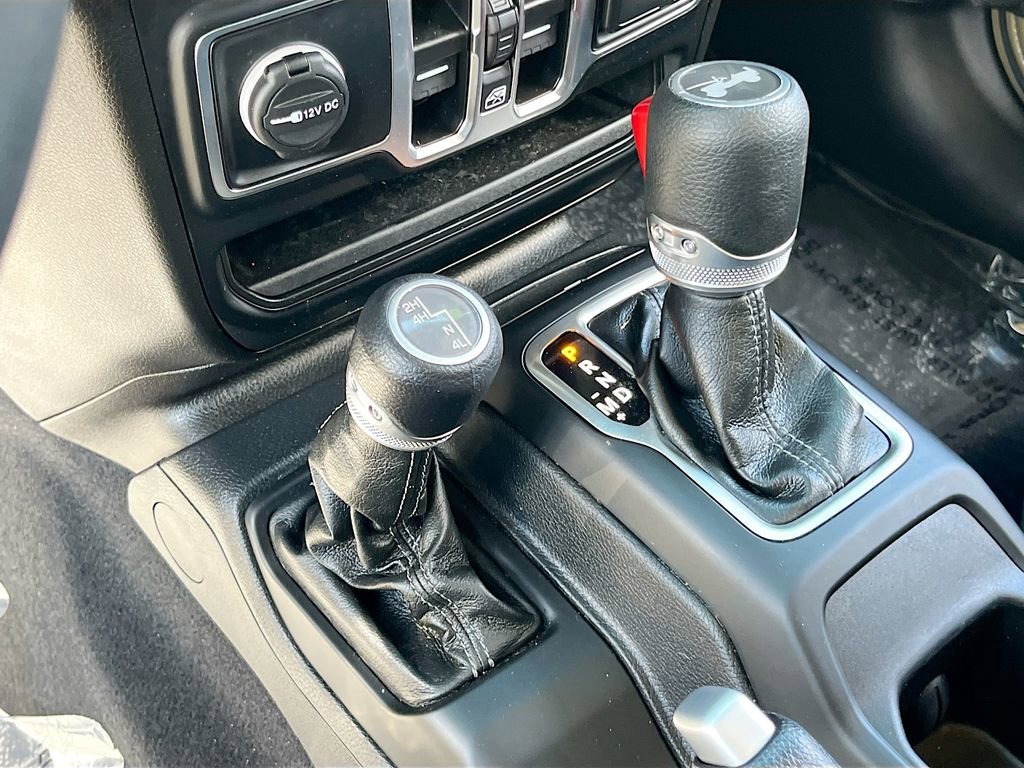 Certified 2025 Jeep Wrangler Sport S AWD/4WD image 16