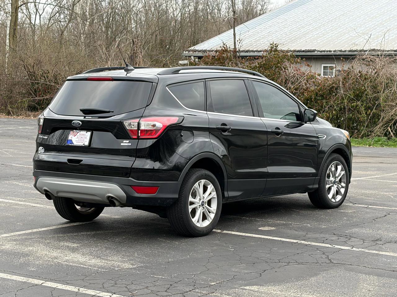 Used 2018 Ford Escape SE w/ SE Sync 3 Package AWD/4WD image 8