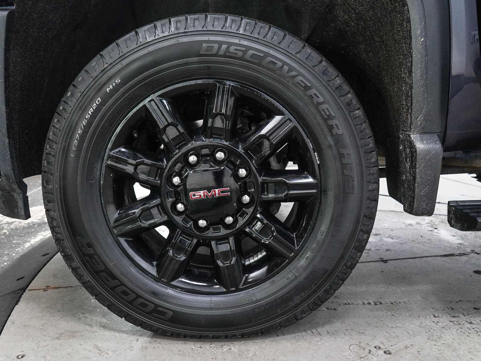 Used 2024 GMC Sierra 2500 AT4 w/ AT4 Premium Plus Package AWD/4WD image 31