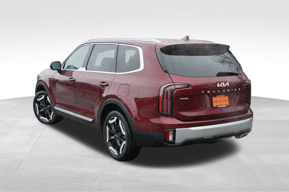 Certified 2024 Kia Telluride EX image 7