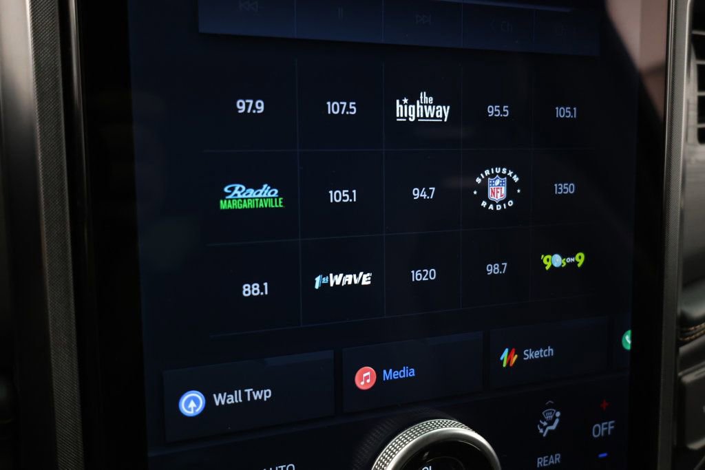 Used 2022 Ford Expedition Max Platinum image 17