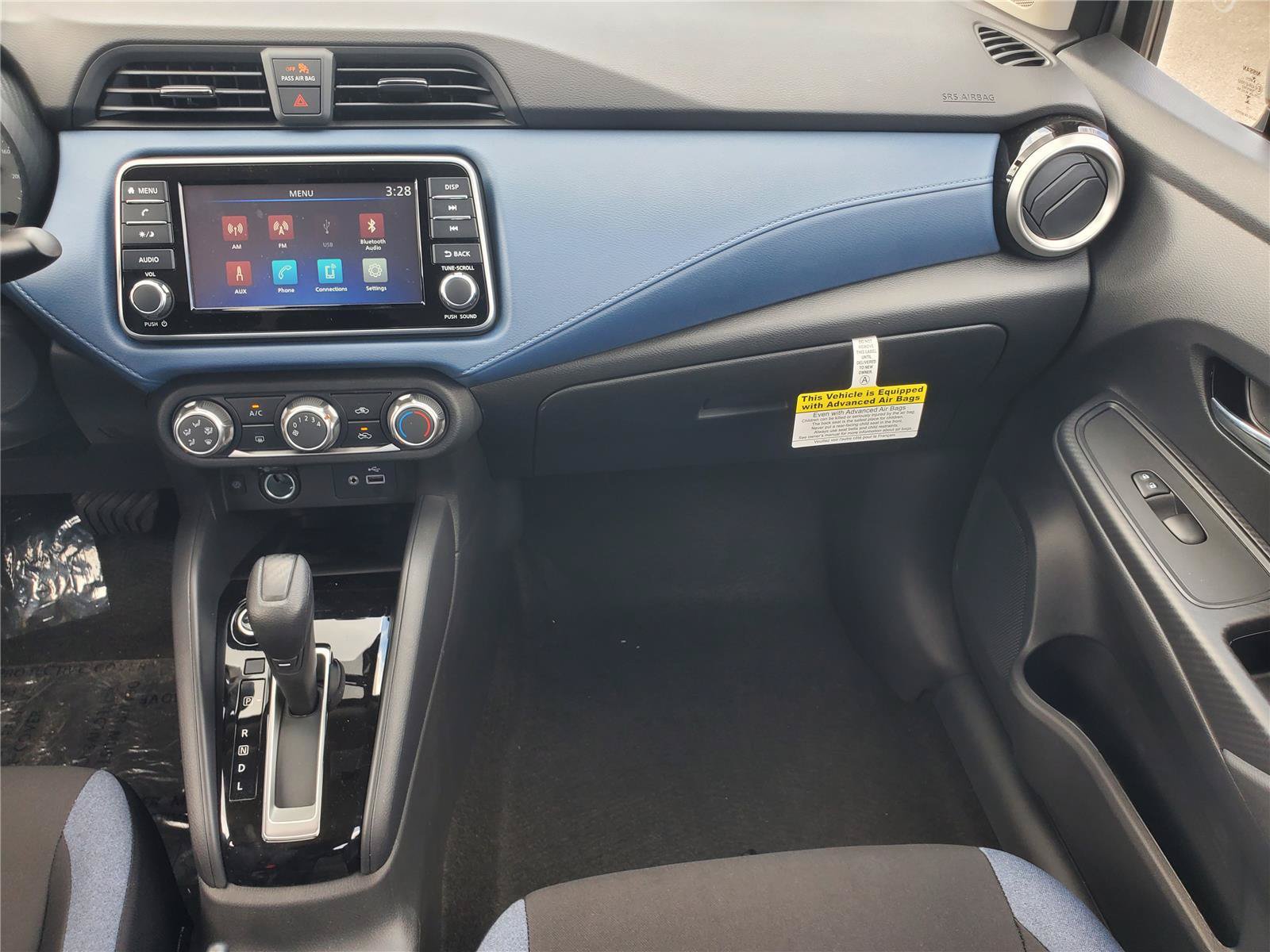 New 2025 Nissan Versa SV w/ Trunk Package FWD image 18