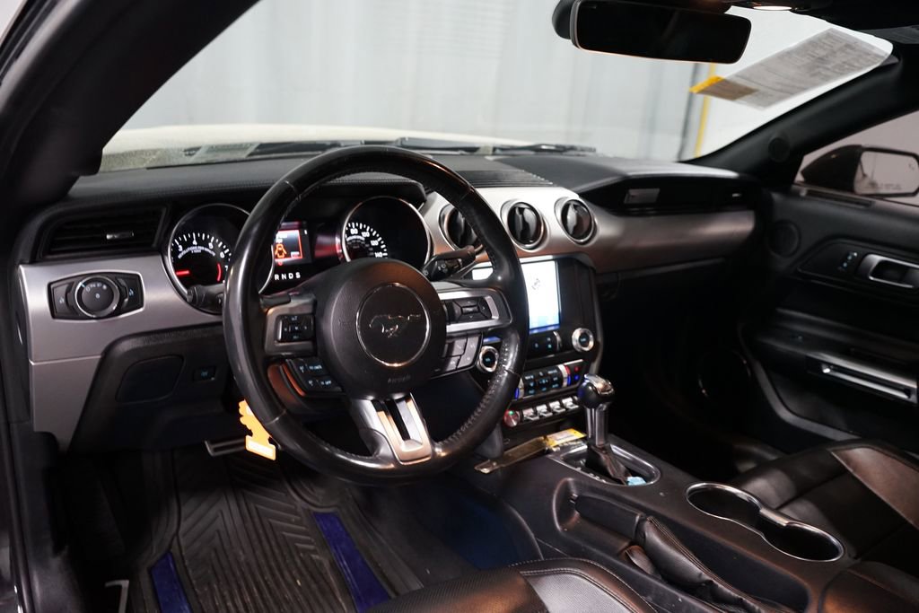 Used 2022 Ford Mustang Premium image 7