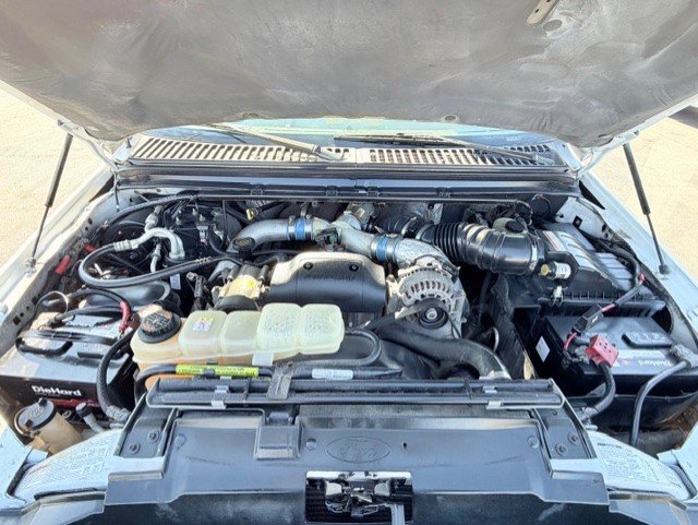 Used 2001 Ford F550 2WD Regular Cab Super Duty image 21