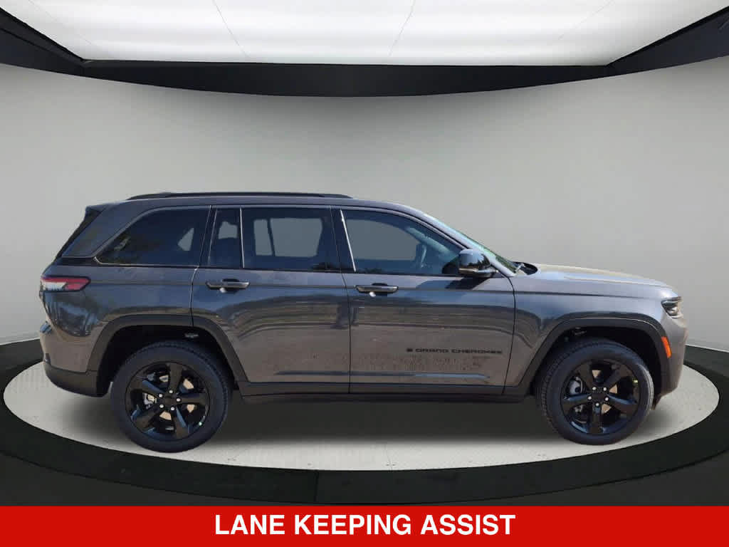 New 2026 Jeep Grand Cherokee Limited w/ Limited Altitude Package RWD image 7