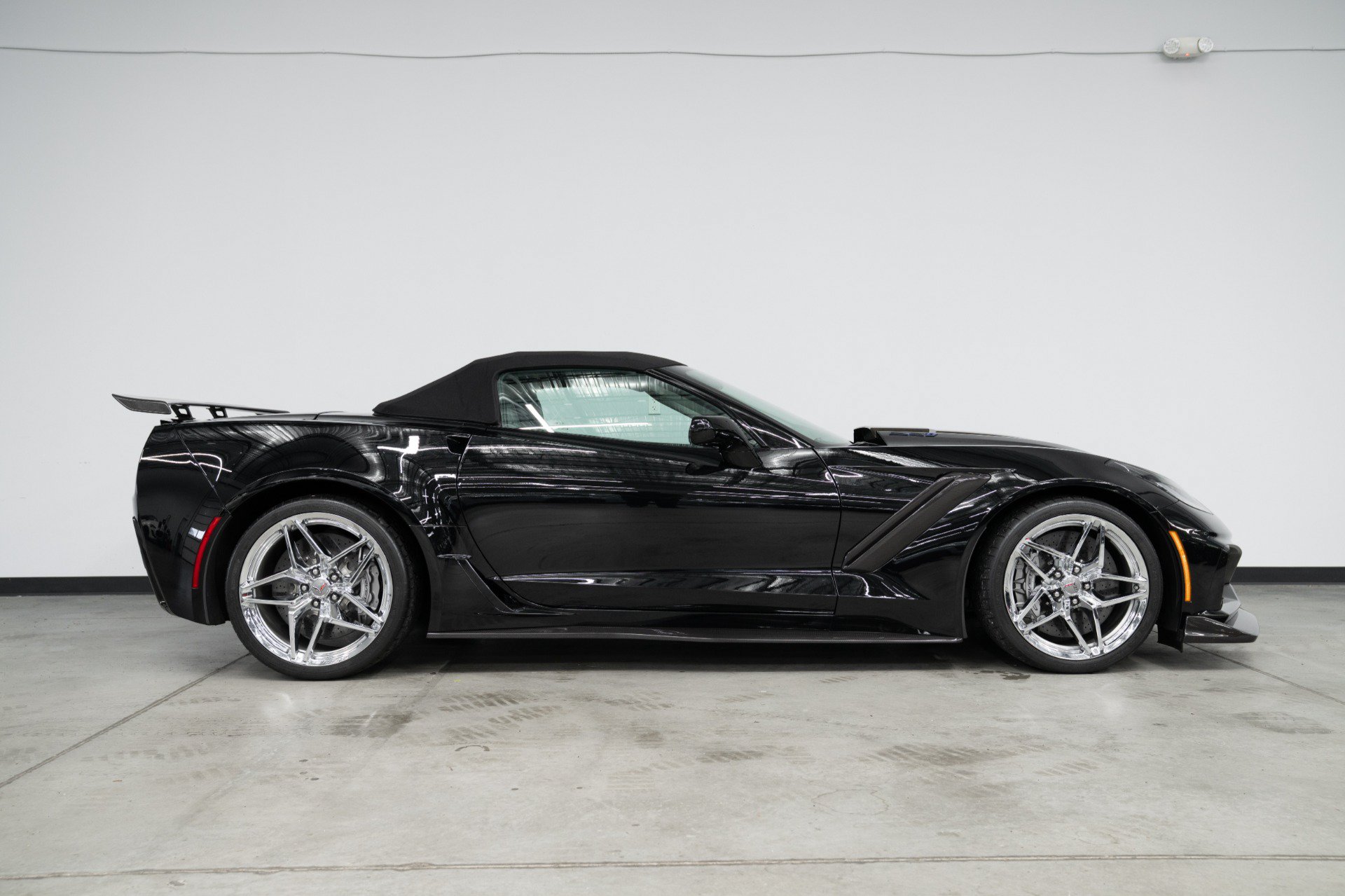 Used 2019 Chevrolet Corvette ZR1 RWD image 16