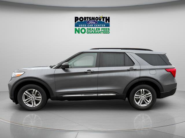 Used 2022 Ford Explorer XLT w/ Equipment Group 202A AWD/4WD image 2
