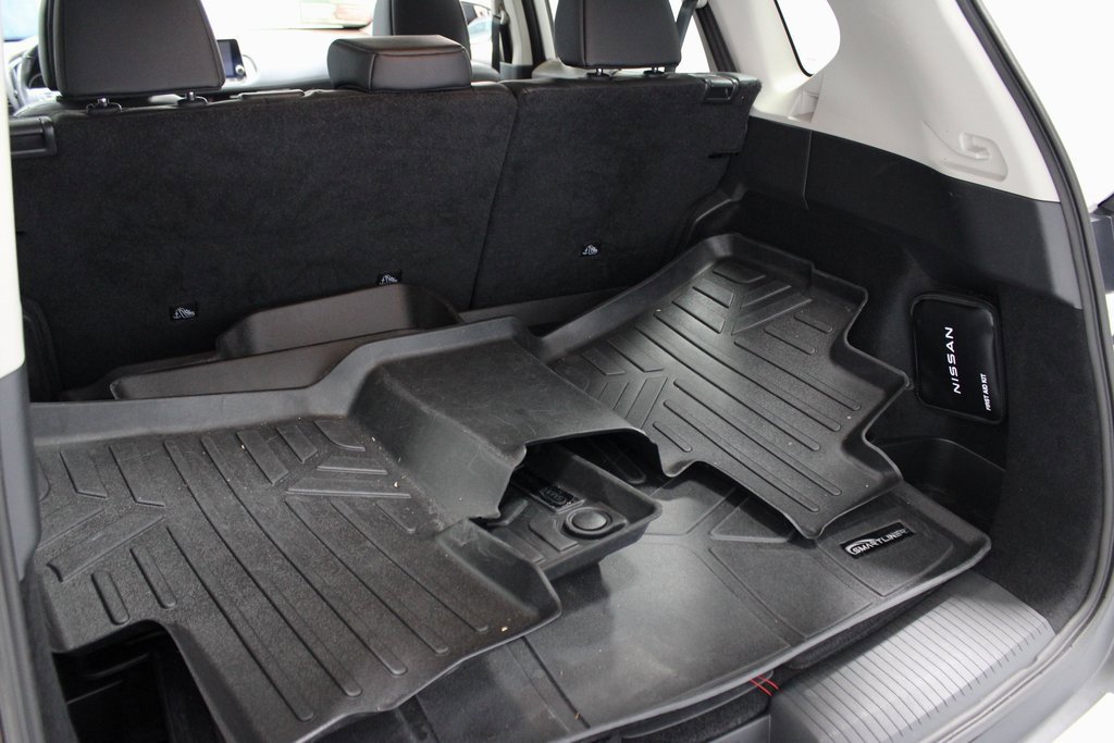 Certified 2021 Nissan Rogue SV w/ Premium Package image 17