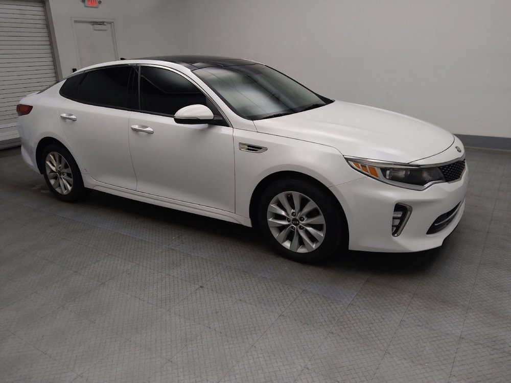 Used 2018 Kia Optima S w/ Panoramic Sunroof Package FWD image 11