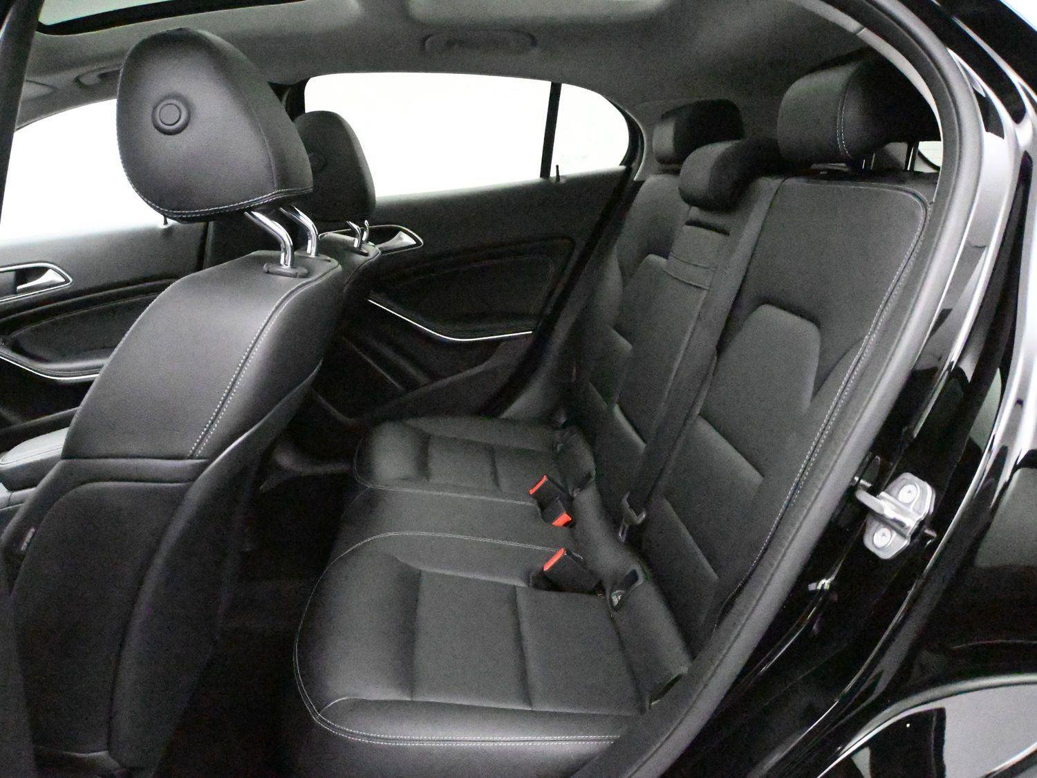 Used 2020 Mercedes-Benz GLA 250 4MATIC image 10