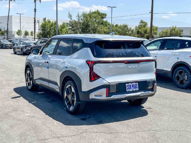 New 2027 Kia Seltos EX FWD image 12