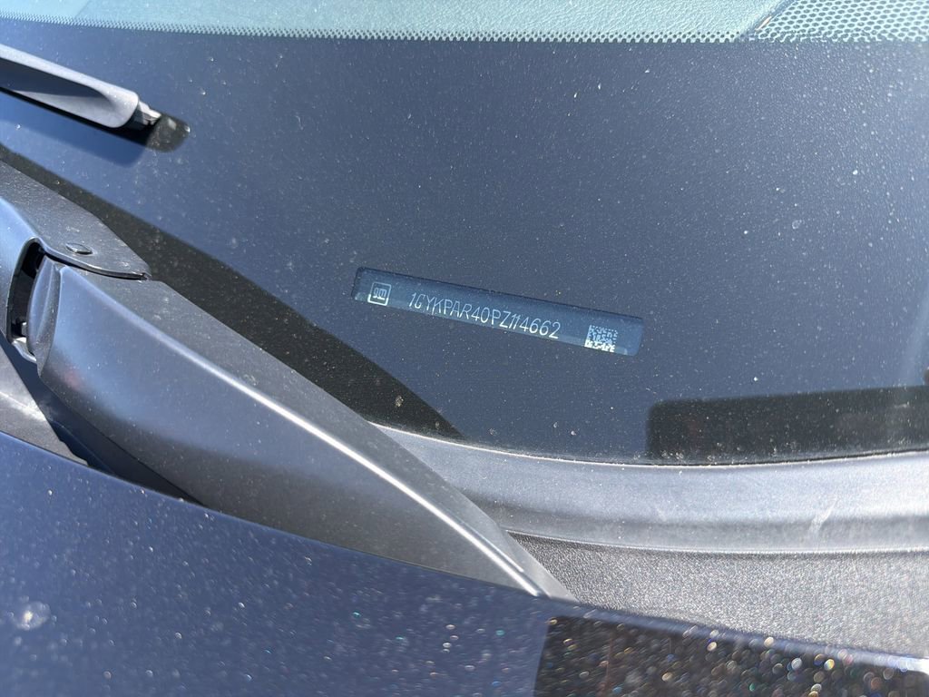 Used 2023 Cadillac XT6 Luxury image 2