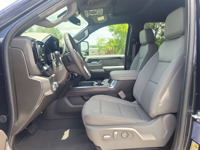 New 2026 GMC Sierra 3500 SLT w/ SLT Convenience Package AWD/4WD image 16