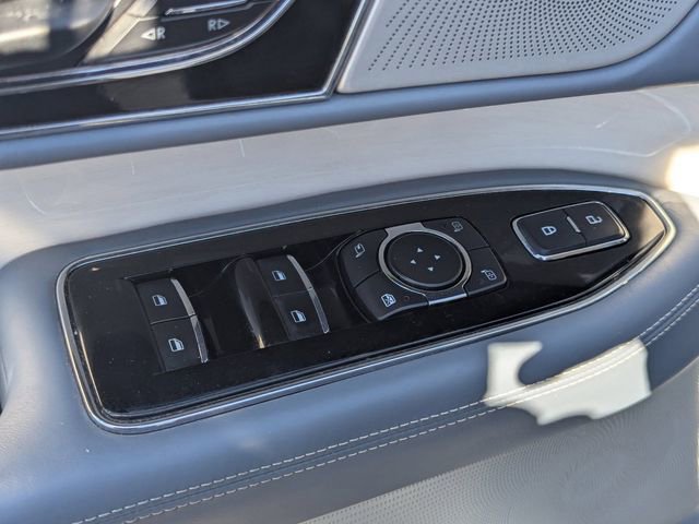 Used 2021 Lincoln Navigator L Black Label w/ Cargo Convenience Package image 24